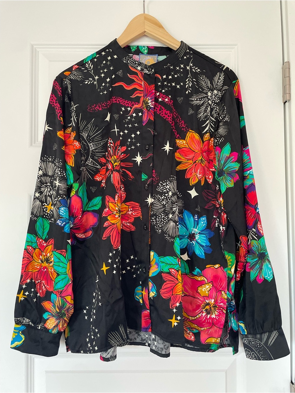 Johnny Was Erik Lounge Silk Top, Medium